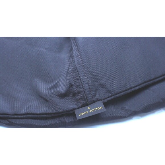 LV LOUIS VUITTON GARMENT COVER - Picture 3 of 3